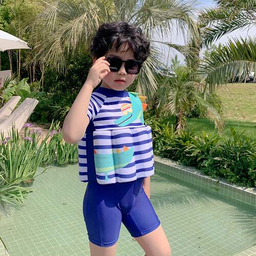 2022新款儿童泳衣男时尚印花遮肚保守平角连体男童宝宝浮力游泳装