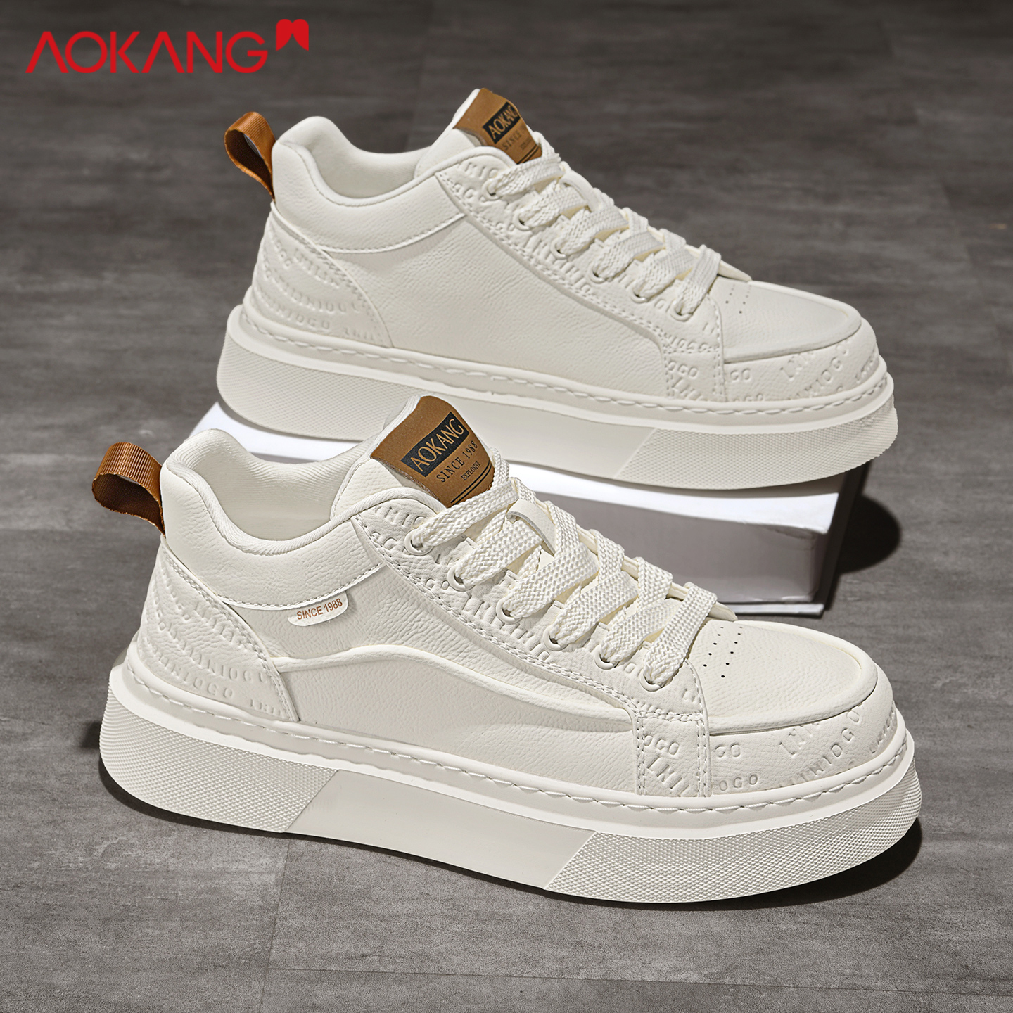 奥康新款休闲板鞋轻便潮流小白鞋