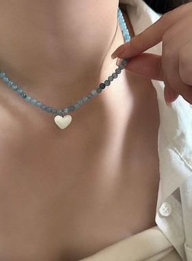 白色滴油爱心吊坠蓝色串珠项链女高级感温柔精致百搭颈链锁骨链