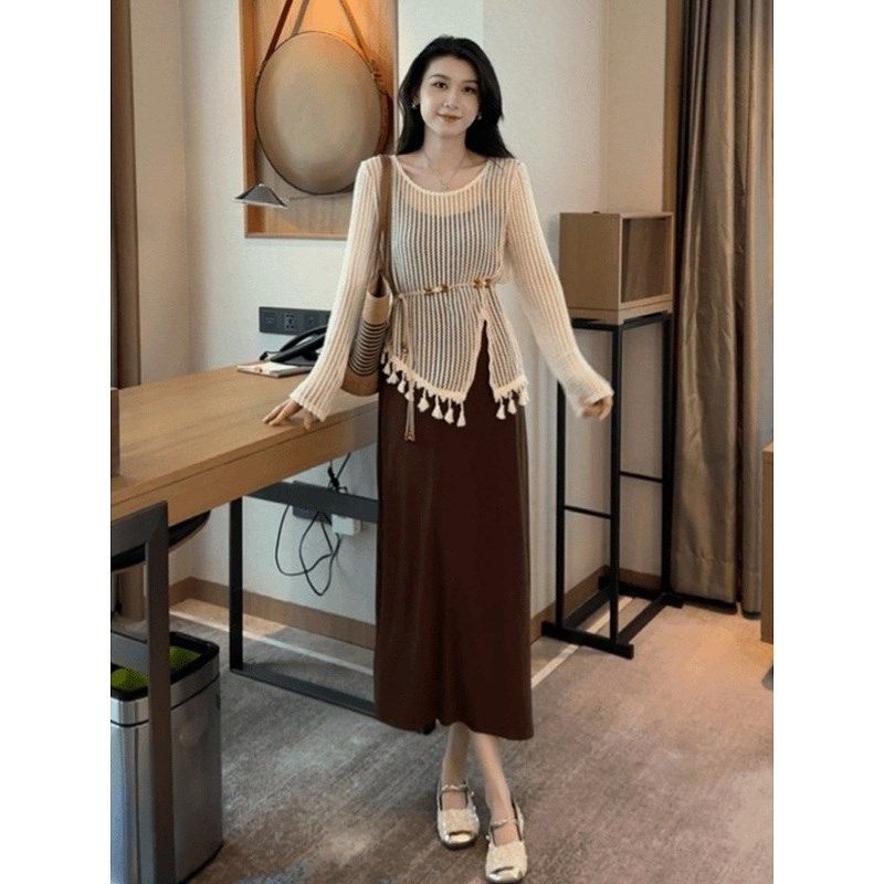 早秋穿搭套装女2024新款镂空针织罩衫吊带连衣裙女时尚洋气两件套,女装/女士精品,时尚套装,淘宝优惠券,粉丝福利购,淘宝优惠卷