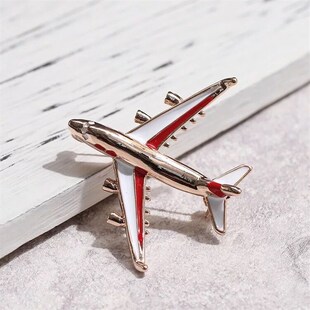 新品金属小飞机徽章红蓝两色飞机胸章小包过夜袋装饰徽章航空胸章