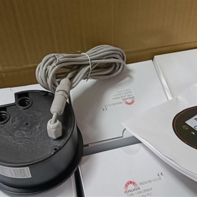 台湾华记压力表数位式微差压传送器J-4500-DP009-P 0-25in w.c