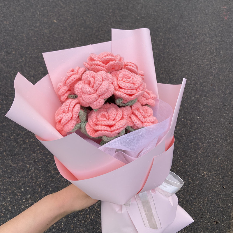 张小昕盛开的玫瑰毛线手工编织材料包手捧花束送闺蜜女友自制礼物