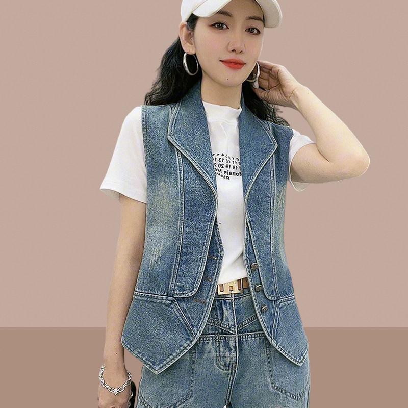 牛仔马甲女士春秋薄款无袖坎肩马夹休闲小个子今年流行背心短外套