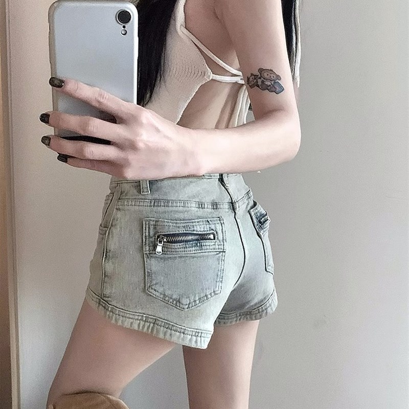 港风复古高腰a字牛仔短裤女夏季新款小个子紧身包臀显瘦阔腿裤子