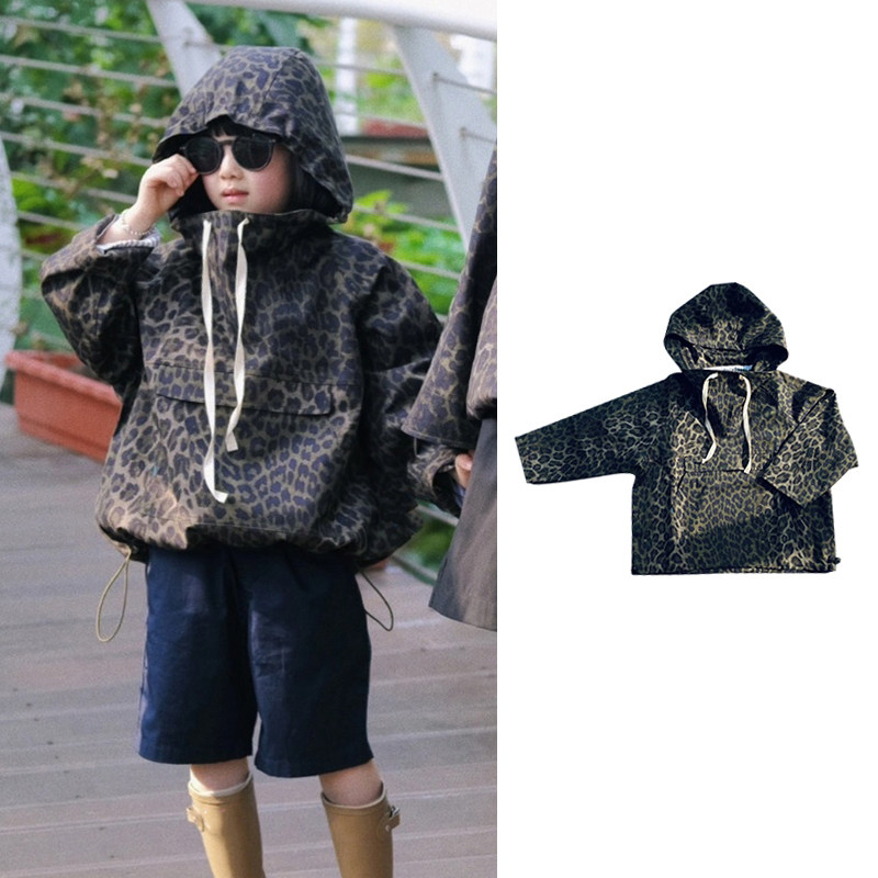 儿童豹纹印花连帽风衣2023新款男女童衣服外套洋派宝宝秋装冲锋衣