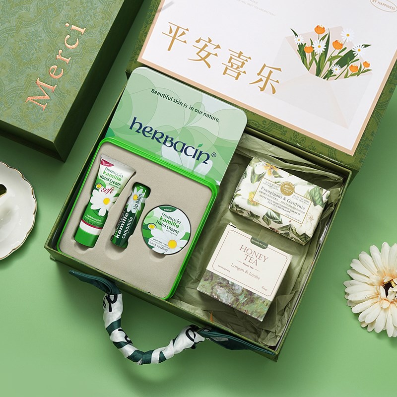 圣诞教师节生日礼物小甘菊护手霜礼盒送老师实用伴娘伴手礼