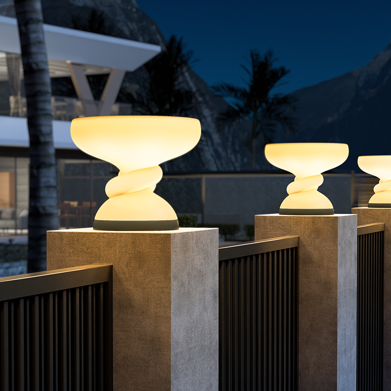 太阳能柱头灯户外防水庭院灯