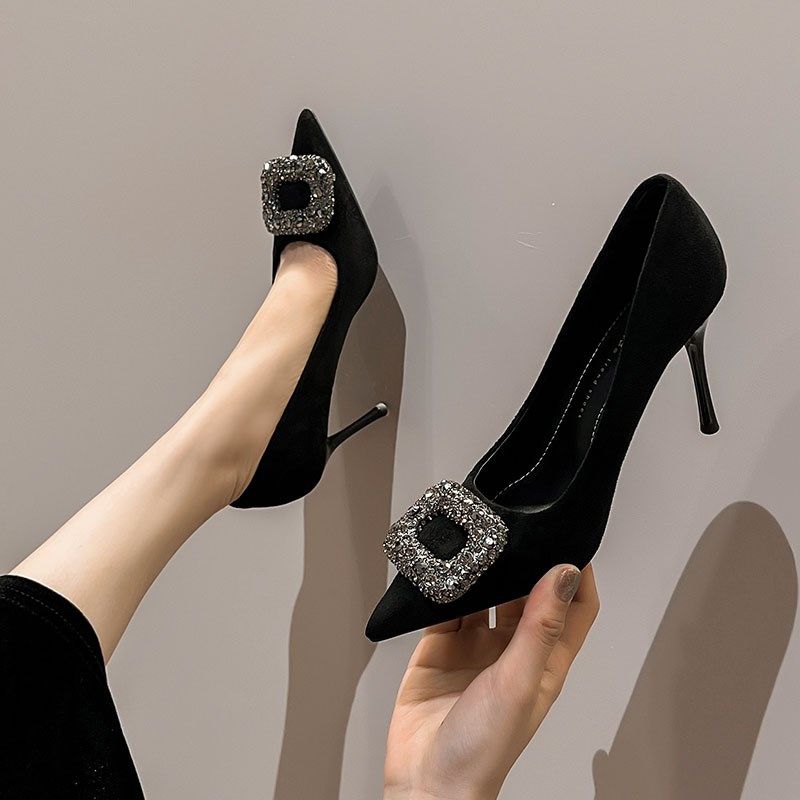 尖头高跟鞋女202n5新款法式气质方扣高级感细跟单鞋黑色百搭工作