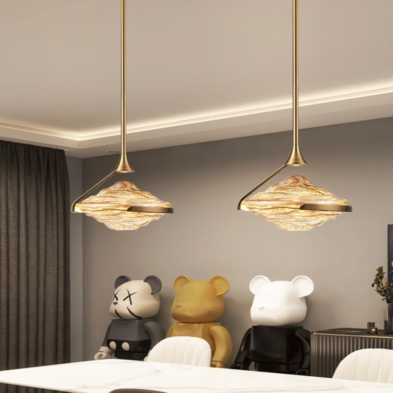 现代简约轻奢餐厅吊灯创意个性单头玻璃卧室床头灯设计师灯具