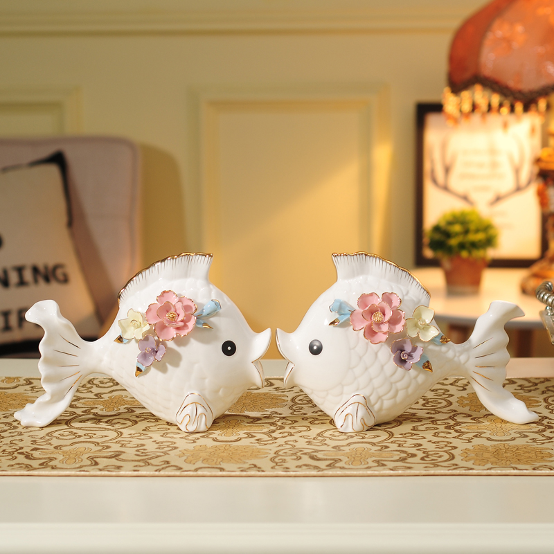 欧式亲嘴鱼客厅电视柜隔断家居装饰品新婚闺蜜结婚礼物婚房小摆件