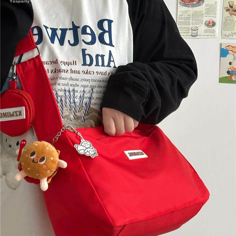 新品红色小众百搭包包女 日系ins简约休闲大容量斜挎包运动风单肩