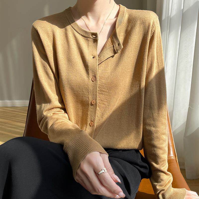 新品薄款精纺羊毛针织开衫女士纯色圆领细线柔软毛衣外搭春秋外套