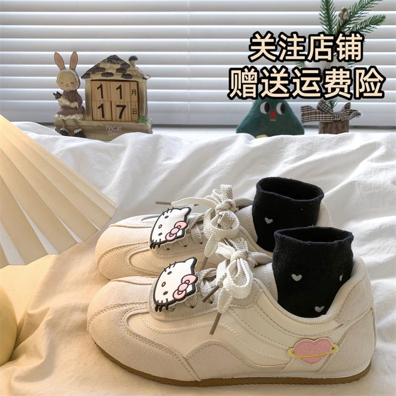 新品可爱凯蒂猫运动鞋女2025秋季新款复古阿甘德训鞋厚底防滑系带