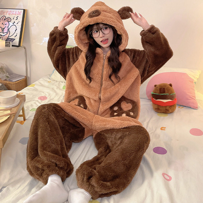 卡皮巴拉连体睡衣母女童法兰绒秋冬季新款卡通情侣搞怪大码家居服