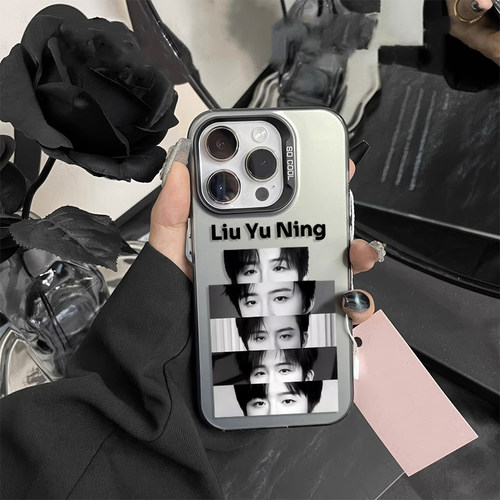 iPhone13刘宇宁眼神杀苹果15创意OPPORENO16彩银硬17适用14PLUS小众高级感12ProMaxins风手机壳VIVOIQOONEO11