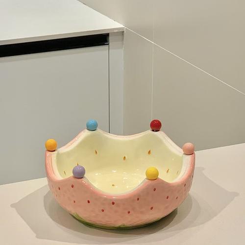 可爱草莓造型陶瓷果盘家