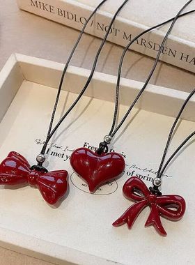 安可拉红蝴蝶结爱心项链女长款高级黑绳皮绳配饰小众红色设计毛衣