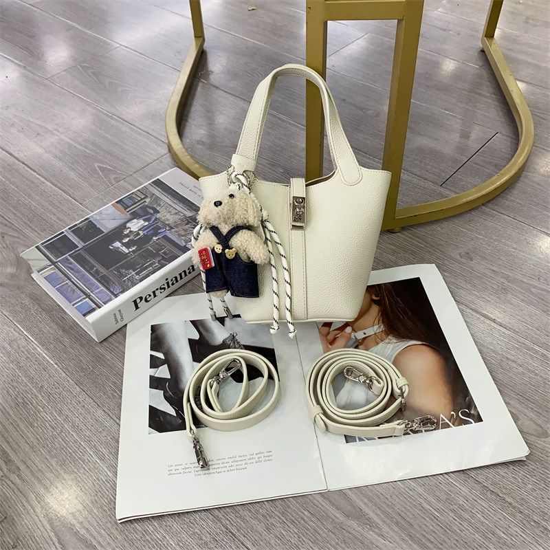 2025新款时尚荔枝纹软皮u菜篮子水桶包简约锁扣手提包休闲单肩斜,箱包皮具/热销女包/男包,水桶包,淘宝优惠券,粉丝福利购,淘宝优惠卷