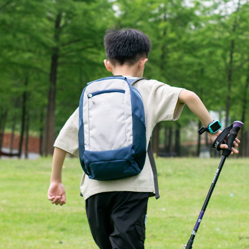 儿童外出旅游背包轻便男孩户外徒步双肩包旅行小T学生补习补课书
