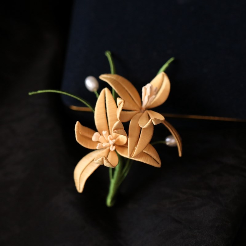 胸针高端精致时尚手工缠花国风胸花开衫毛衣秋冬别针装饰旗袍配饰