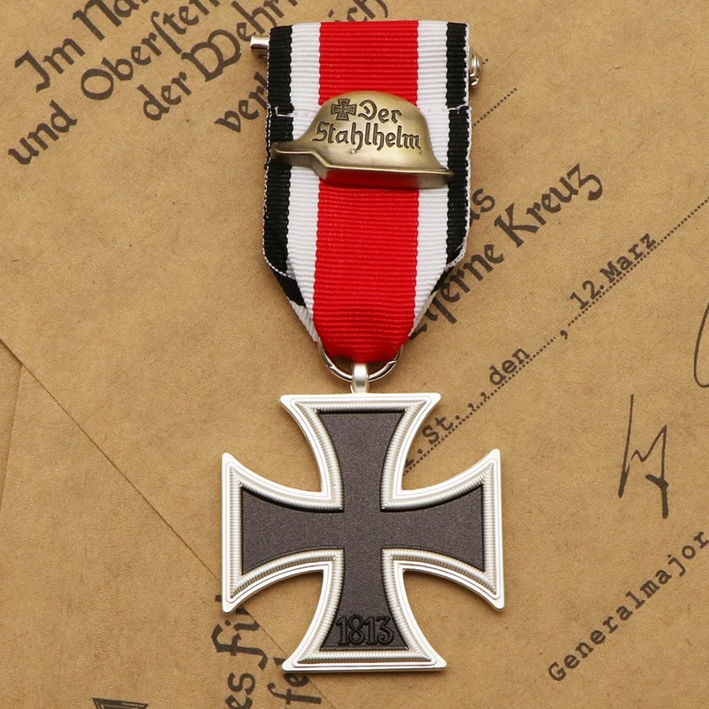 德意志铁十字徽章胸针勋章 普鲁士金橡树叶骑士勋章项链挂件德三