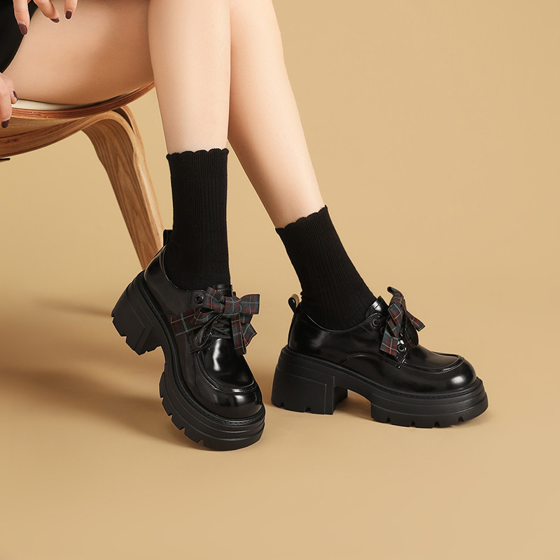 达芙妮厚底增高乐福鞋女款