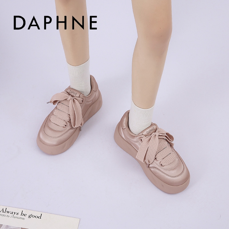 达芙妮厚底增高休闲板鞋