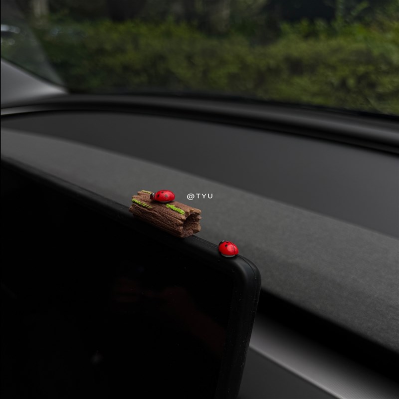 瓢虫与树桩汽车中控台摆件可爱卡通公仔车载摆设车内装饰治愈