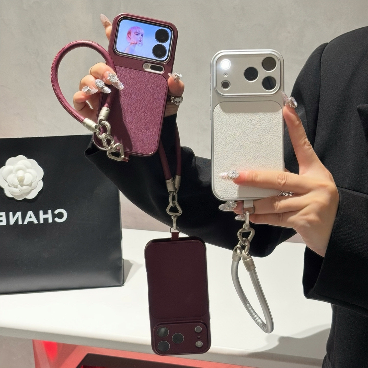 秒变18勃艮第红皮纹挂绳适用苹果17promax手机壳iPhone18pro16小米17华为mate80pura90K70reno15荣耀500x200