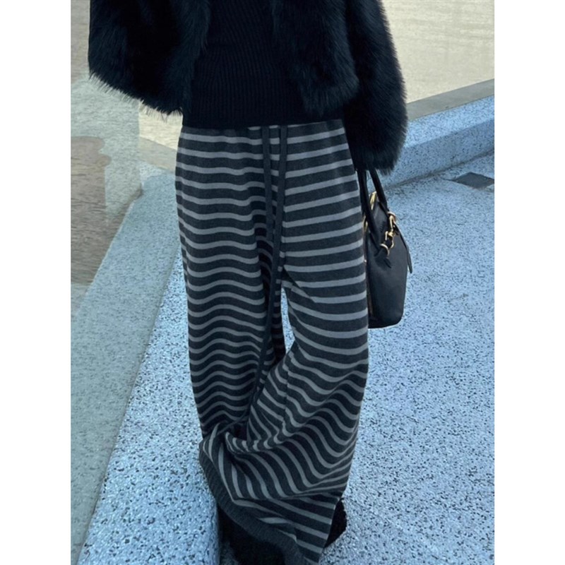 大码胖mm松弛感撞色条纹阔腿裤女秋冬季2024厚实保暖复古拖地裤子