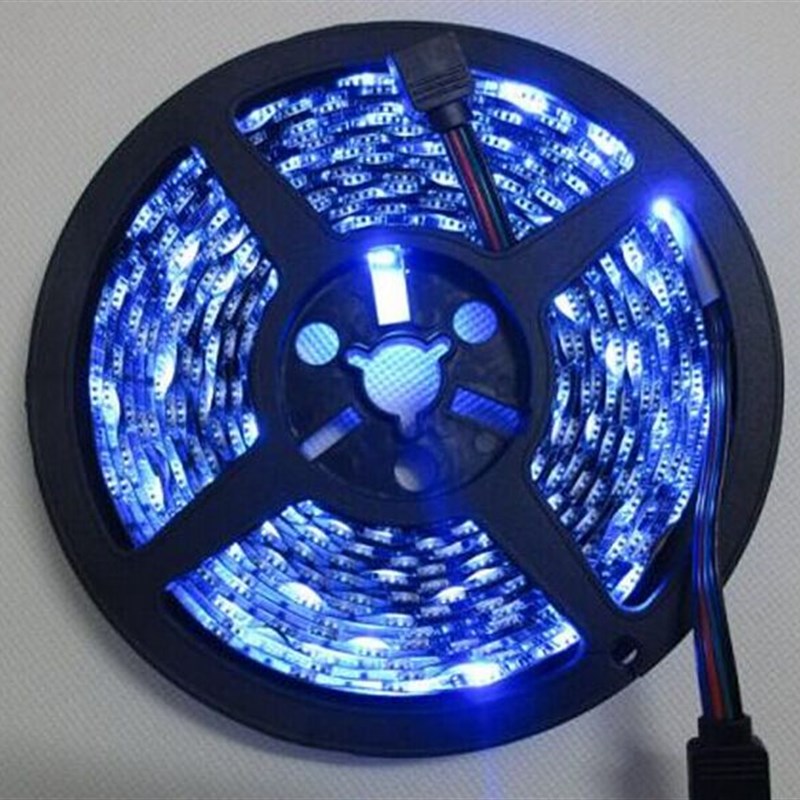 12V5050黑板黑底滴胶防水汽车专用LED灯带七彩变色RGB60灯珠贴片