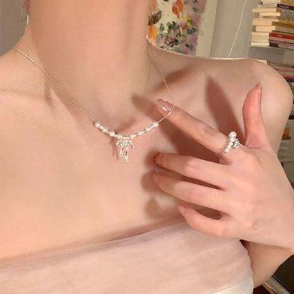 法式温柔蕾丝蝴蝶结珍珠项链女轻奢小众设计高级感时尚气质锁骨链
