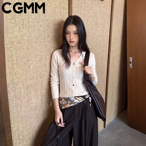 早秋女V领单排扣显瘦针织开衫