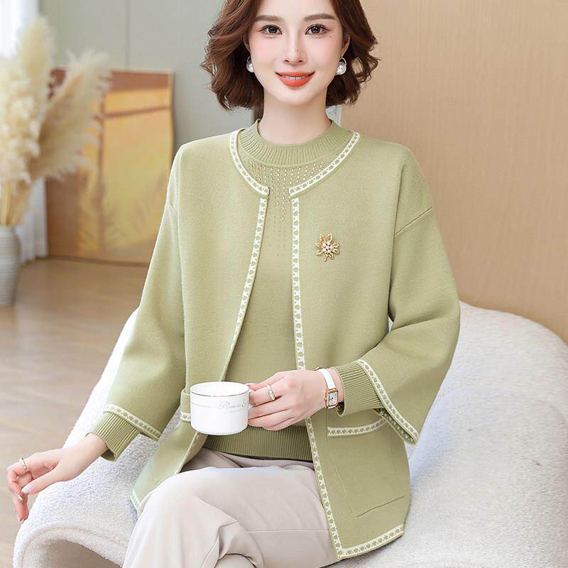 新品中年妈妈秋冬新款外套中老年人妇女时尚针织毛衣两件套开衫上