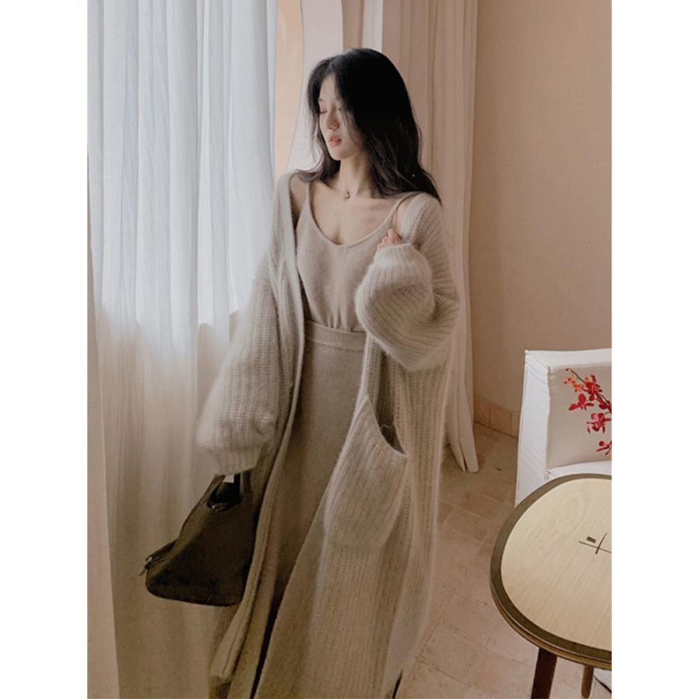 新品马海毛毛衣女春秋新款宽松慵懒高级感气质过膝中长款针织开衫