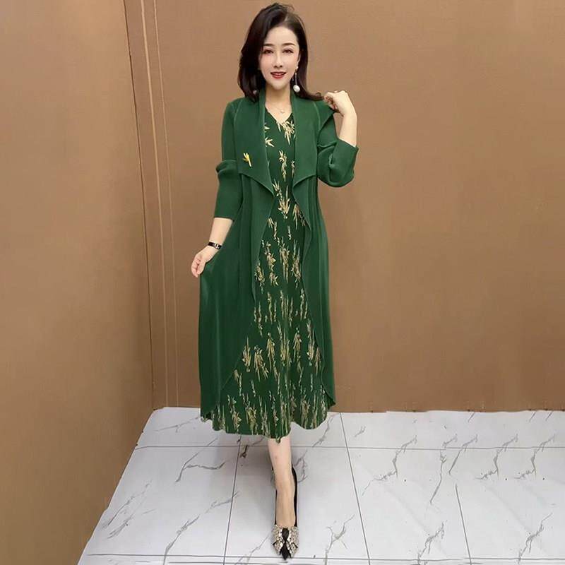 新品中年妈妈高档烫金褶皱假两件风衣裙春季大码女装收腰显瘦气质