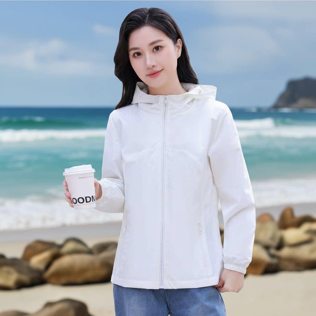 新品修身双层冲锋衣连帽短外套女春秋防风防水拉链开衫薄款时尚夹