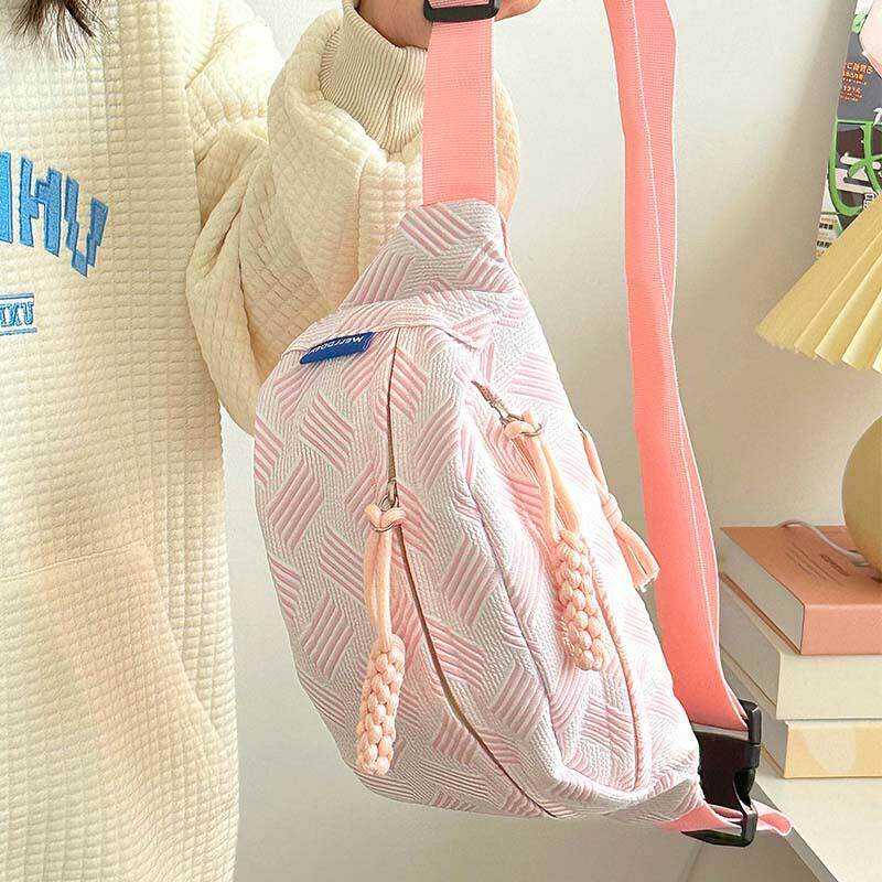 新品斜挎包女轻便饺子包腰包日系可爱夏天包包女生小挎包胸包运动