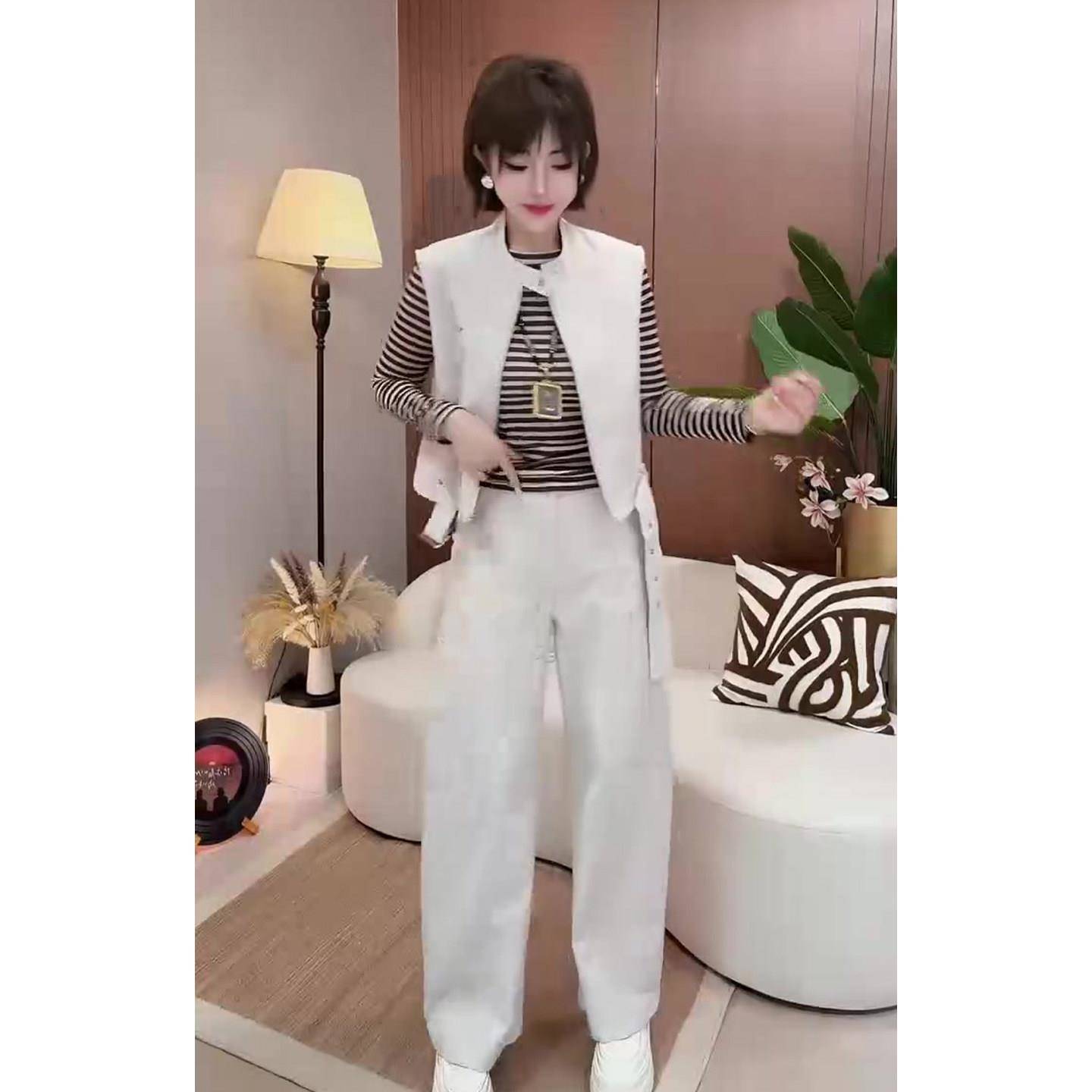新品网红同款时尚套装女2026秋季新款马甲+条纹打底衫+阔腿裤三件