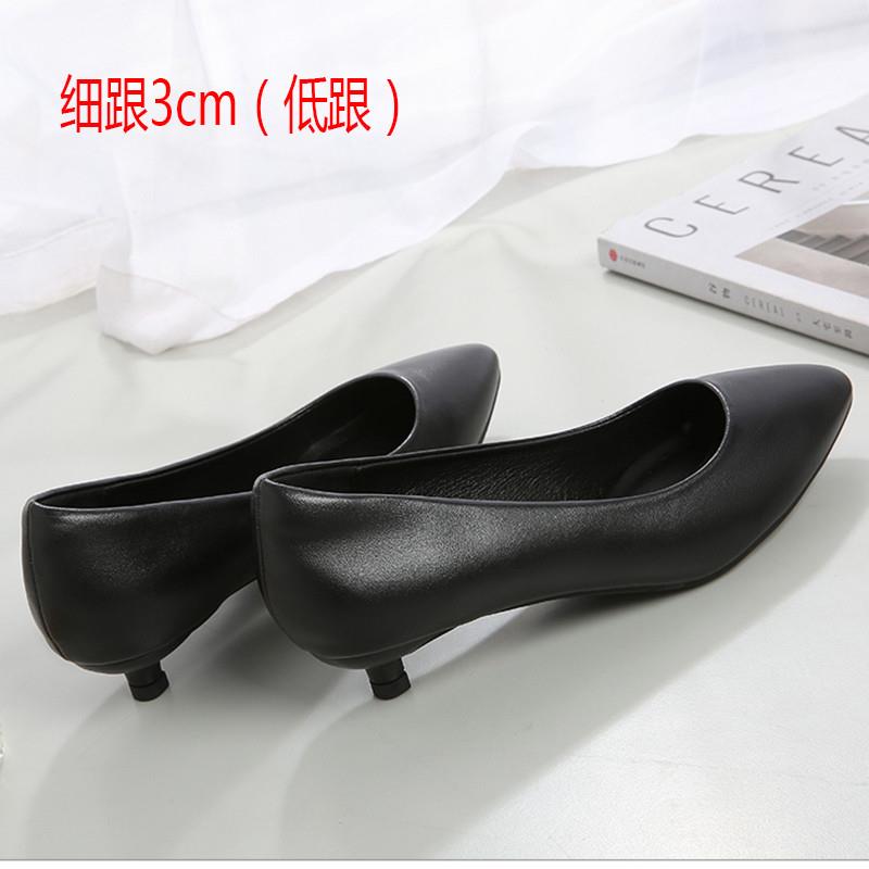 新品马丁靴男款中帮春季透