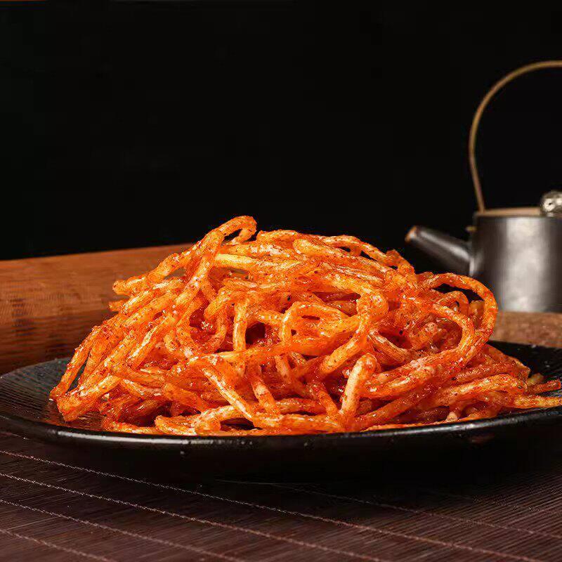 金典辣条8090后儿时经典怀旧辣丝晏子食品小时候麻辣零食回忆小吃