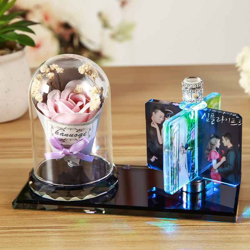 圣诞节礼物汽车摆件车载内饰品女装饰创意个性发光旋转照片定制