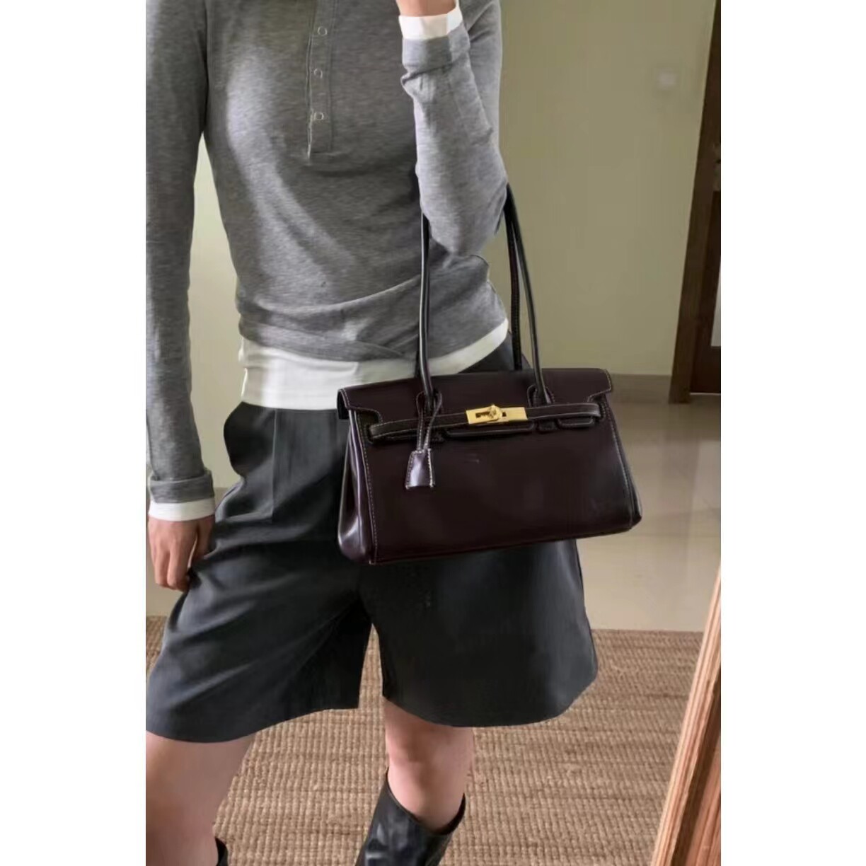 公文包女2025新款轻奢凯丽包手提单肩腋下包小众设计法棍包