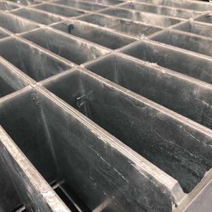 定制重型防滑排水沟盖板楼梯踏步板工地走道对插钢格栅平台钢格板