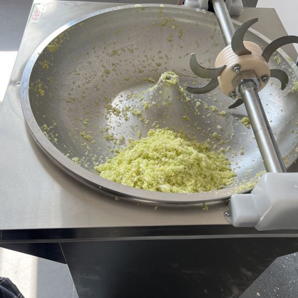 台式不锈钢碎菜机 饭店食堂快速菜馅机 供应电动小型菜馅机