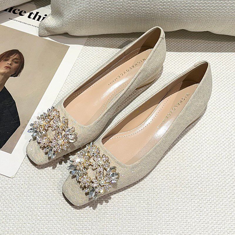 时尚绝美水钻平底婚鞋女秋冬2024年新款小方头Q浅口3cm低跟高跟鞋