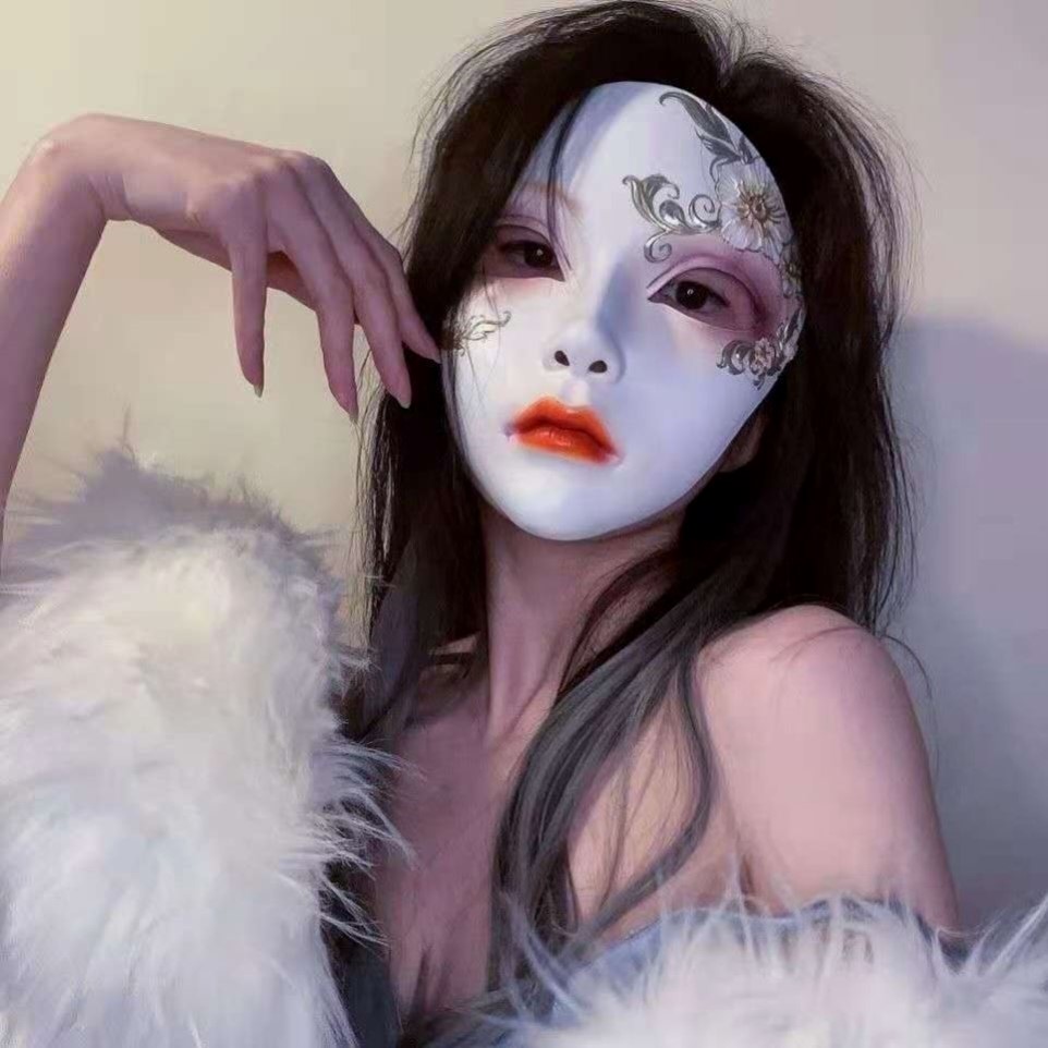 万物有灵面具美女网红成