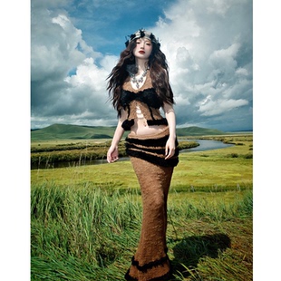 脊枝cidhiidhi2025AW原创挂脖系带针织拼接毛绒撞色上衣半裙