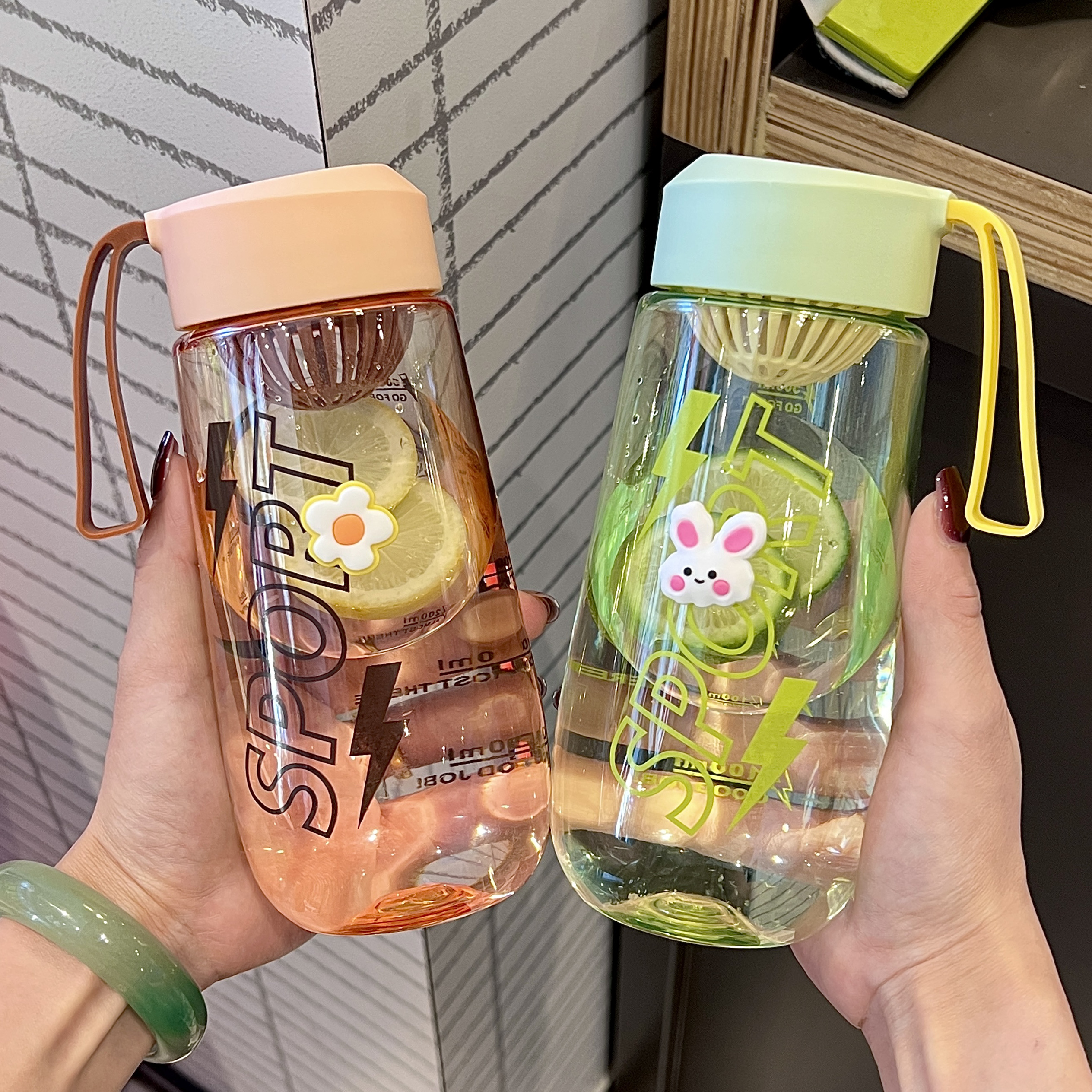 小巧随手杯高颜值ins杯子防摔耐高温运动水杯女上班族学生塑料杯